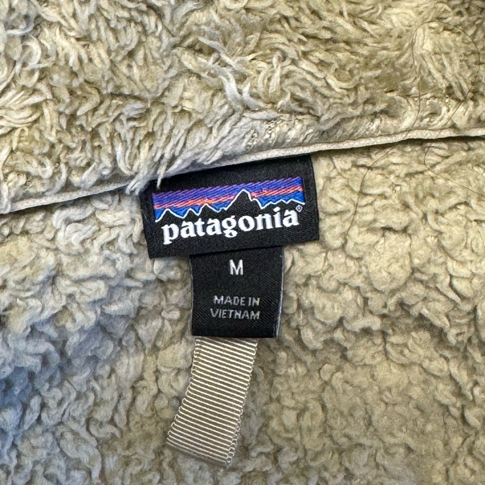 Patagonia 
Women's Los Gatos 1/4-Zip - Picture 3 of 6